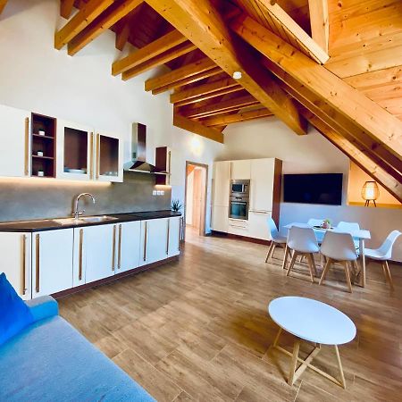 Relax Apartment Прага Экстерьер фото