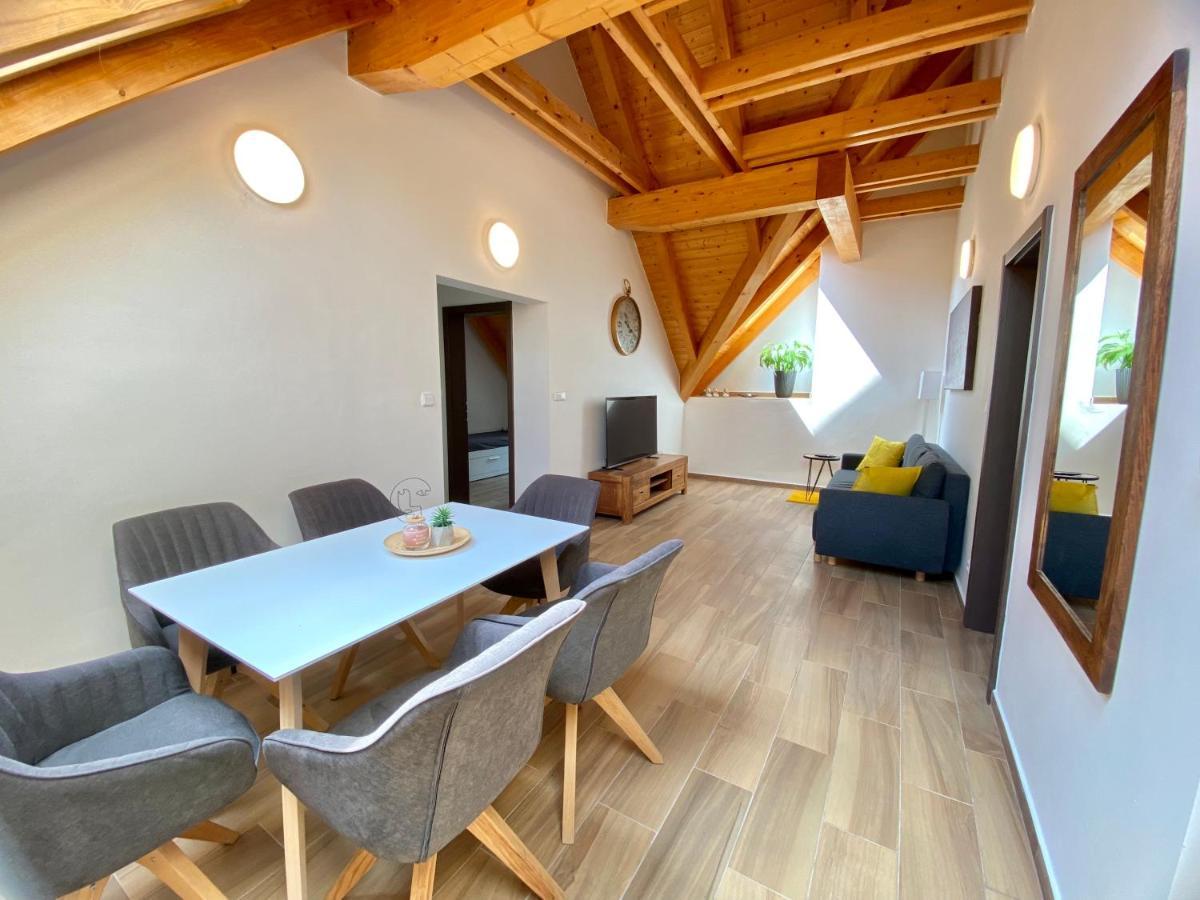 Relax Apartment Прага Экстерьер фото